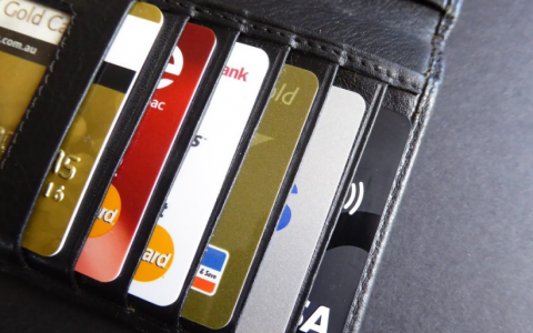 灵活积分(Reward Points) VS 澳航积分(Qantas Points)？澳洲信用卡攻略