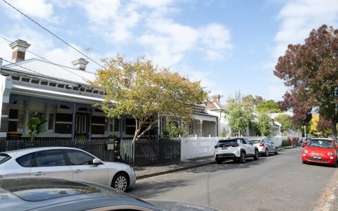 在墨尔本最昂贵的Suburbs寻找最便宜的街道
